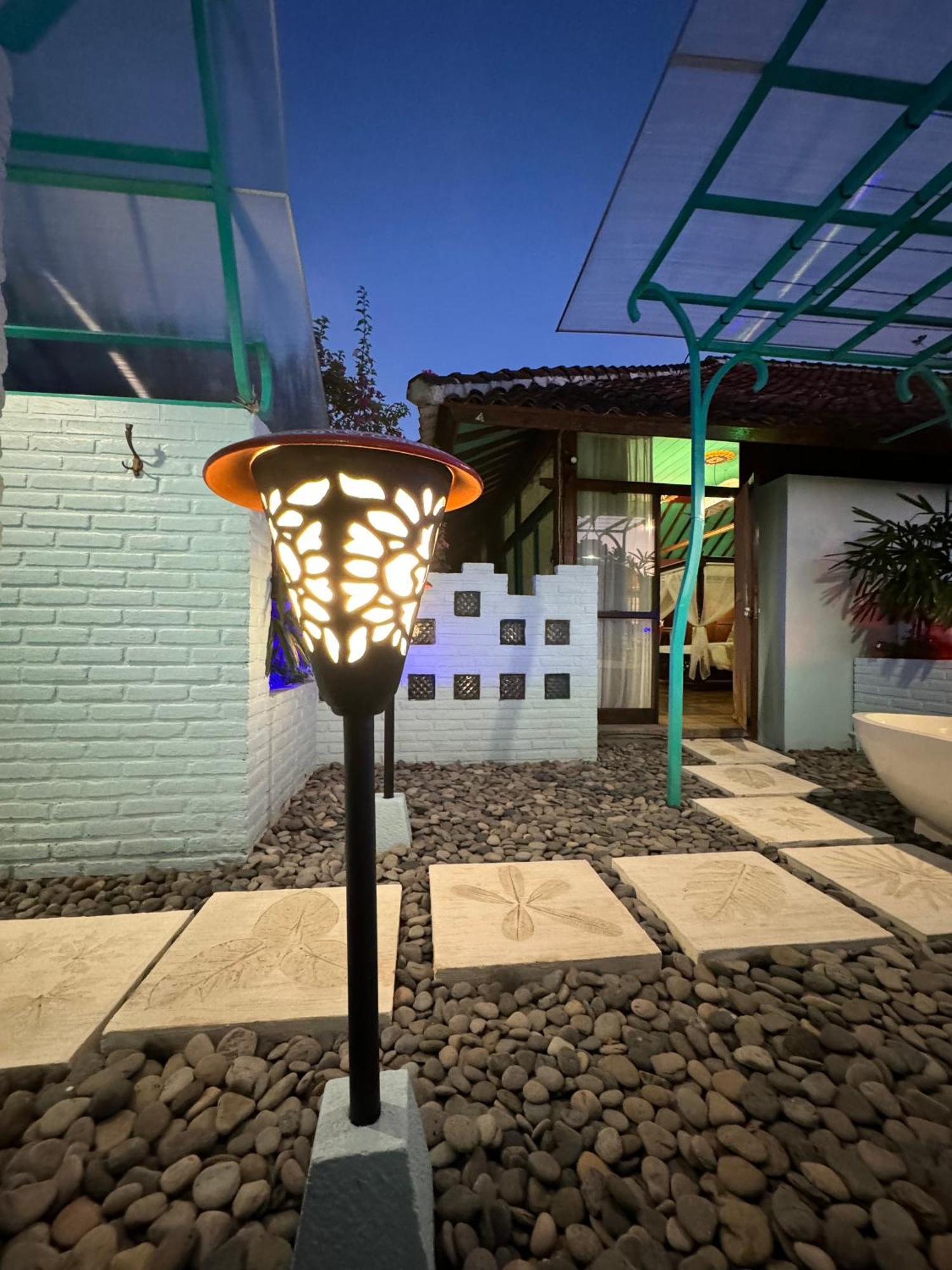 Bebek Cottages Sanur Exterior foto